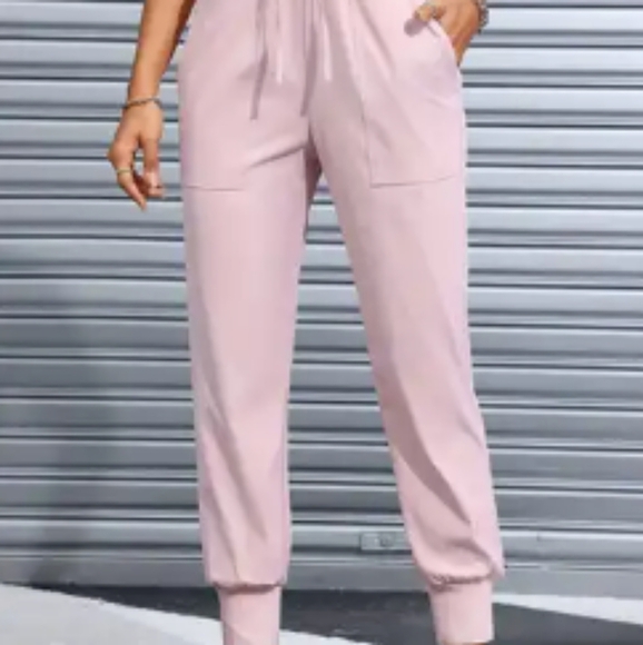 Women's Pastel Pink Jogger Style Scrub Pants - FREE WHITE HEARTBEAT ECG Shirt - Picture 1 of 4